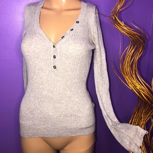 Gray Aeropostale knit button v neck top medium